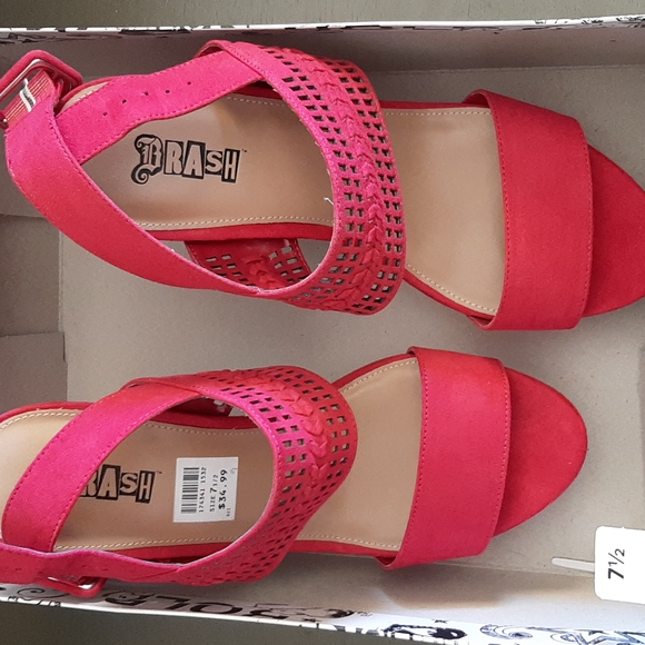 Brash sandals - Picture 4 of 4